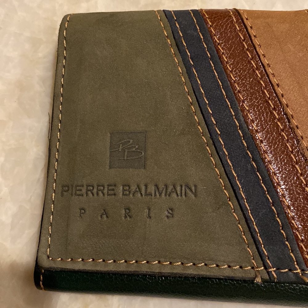 Pierre Balmain Paris vintage leather trifold wallet-organizer gently used 6 3/4” - Picture 2 of 6